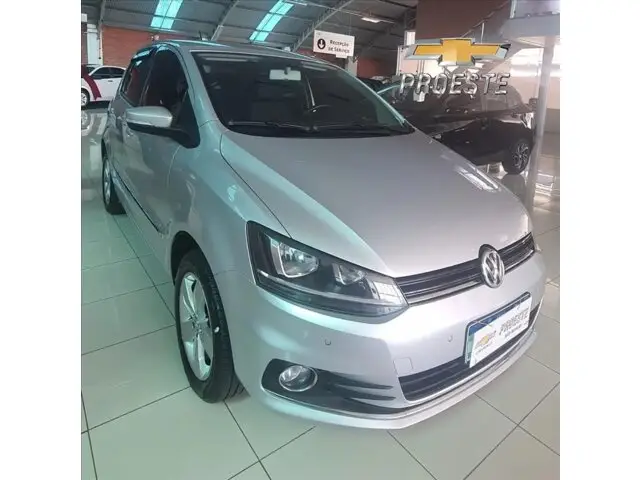 Carro Volkswagen Fox 2017 1.0 MPI Comfortline (Flex)