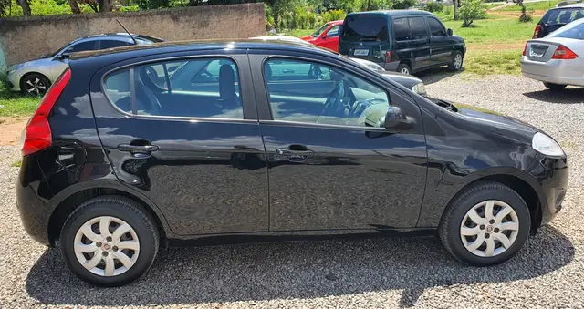 Carro Fiat Palio 2014 Attractive 1.0 Evo (Flex)