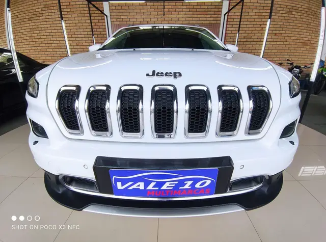 Carro Jeep Cherokee 2014 Limited 3.2 V6