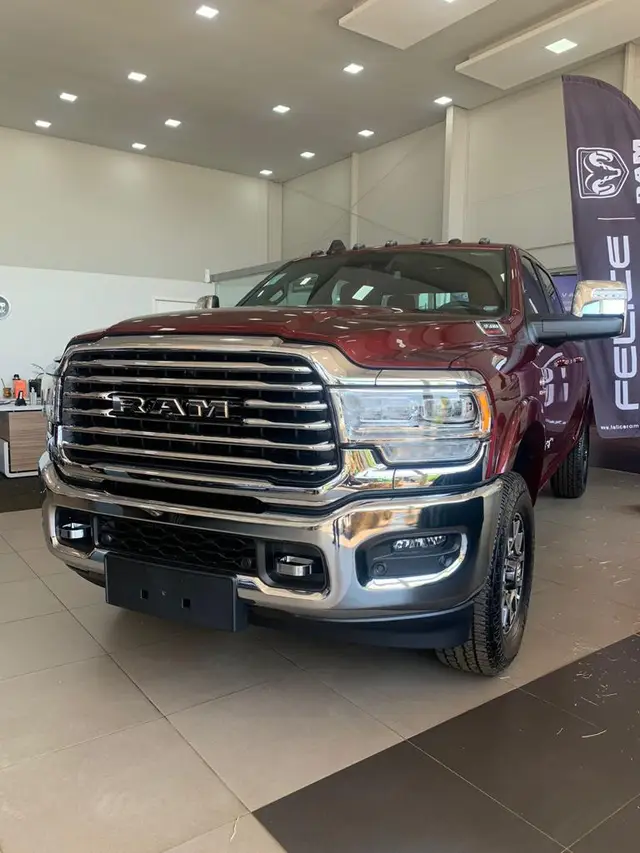Carro RAM 3500 2023 Limited Longhorn 6.7 4x4