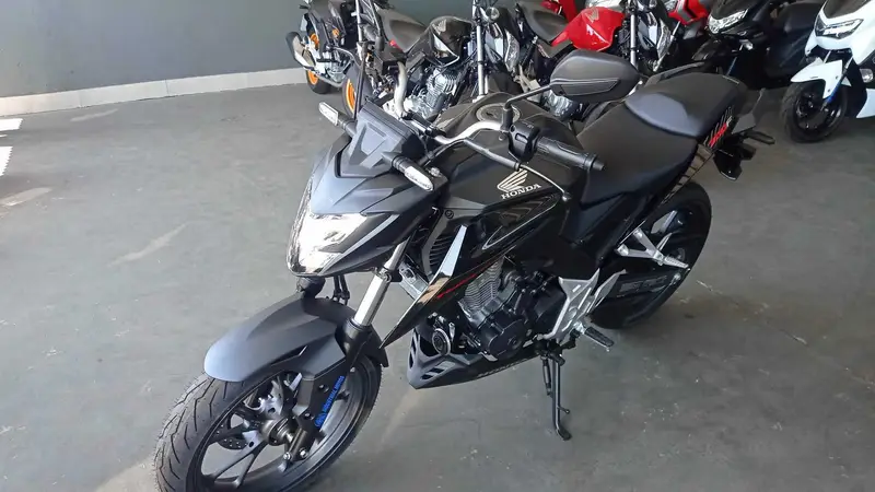 Honda CB 300F Twister (CBS)