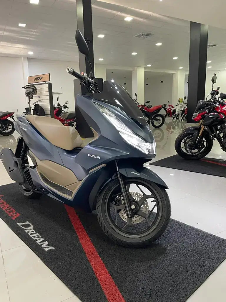 Honda PCX 160 DLX ABS