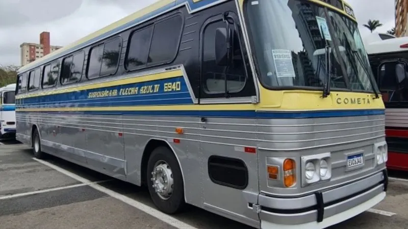 Ônibus Cometa clássico está à venda mais barato que Jeep Commander