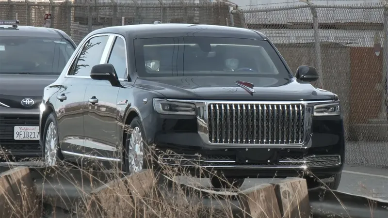 Presidente dos EUA se impressiona com clone chinês do Rolls-Royce Phantom