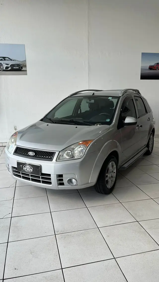 Carro Ford Fiesta Hatch 2008 Trail 1.6 (Flex)