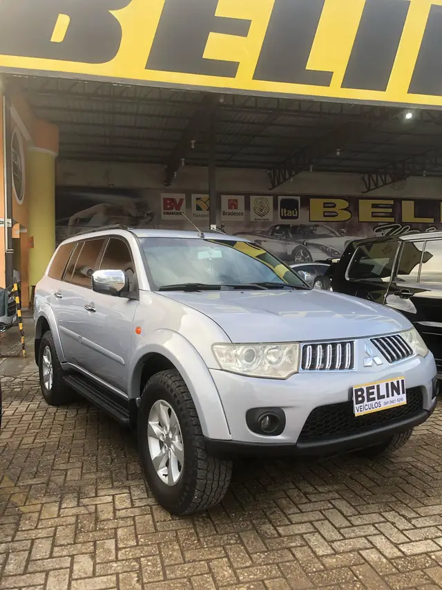 Carro Mitsubishi Pajero Dakar 2012 3.2 4WD (Aut)