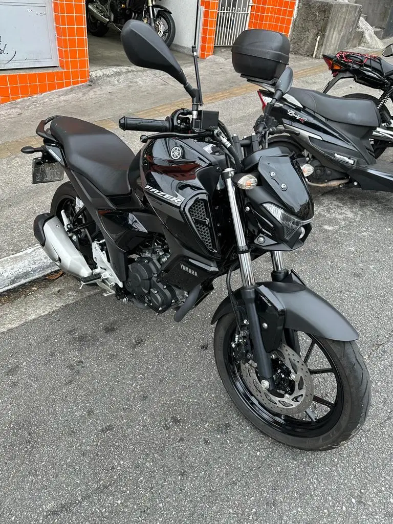 Yamaha Fazer FZ15 ABS