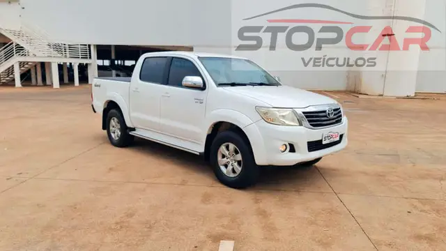 Carro Toyota Hilux Cabine Dupla 2015 Hilux 2.7 SRV CD 4x4 (Flex) (Aut)