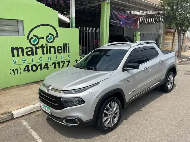 Carro Fiat Toro 2019 Volcano 2.0 diesel AT9 4x4