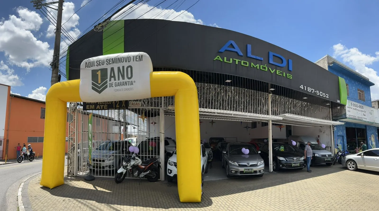 Fachada da loja Veículos à venda em ALDI AUTOMOVEIS - Carapicuíba - SP | Mobiauto