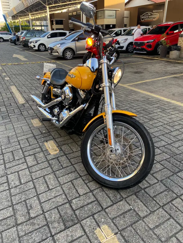 Carro Harley-Davidson Dyna 2013 Super Glide Custom