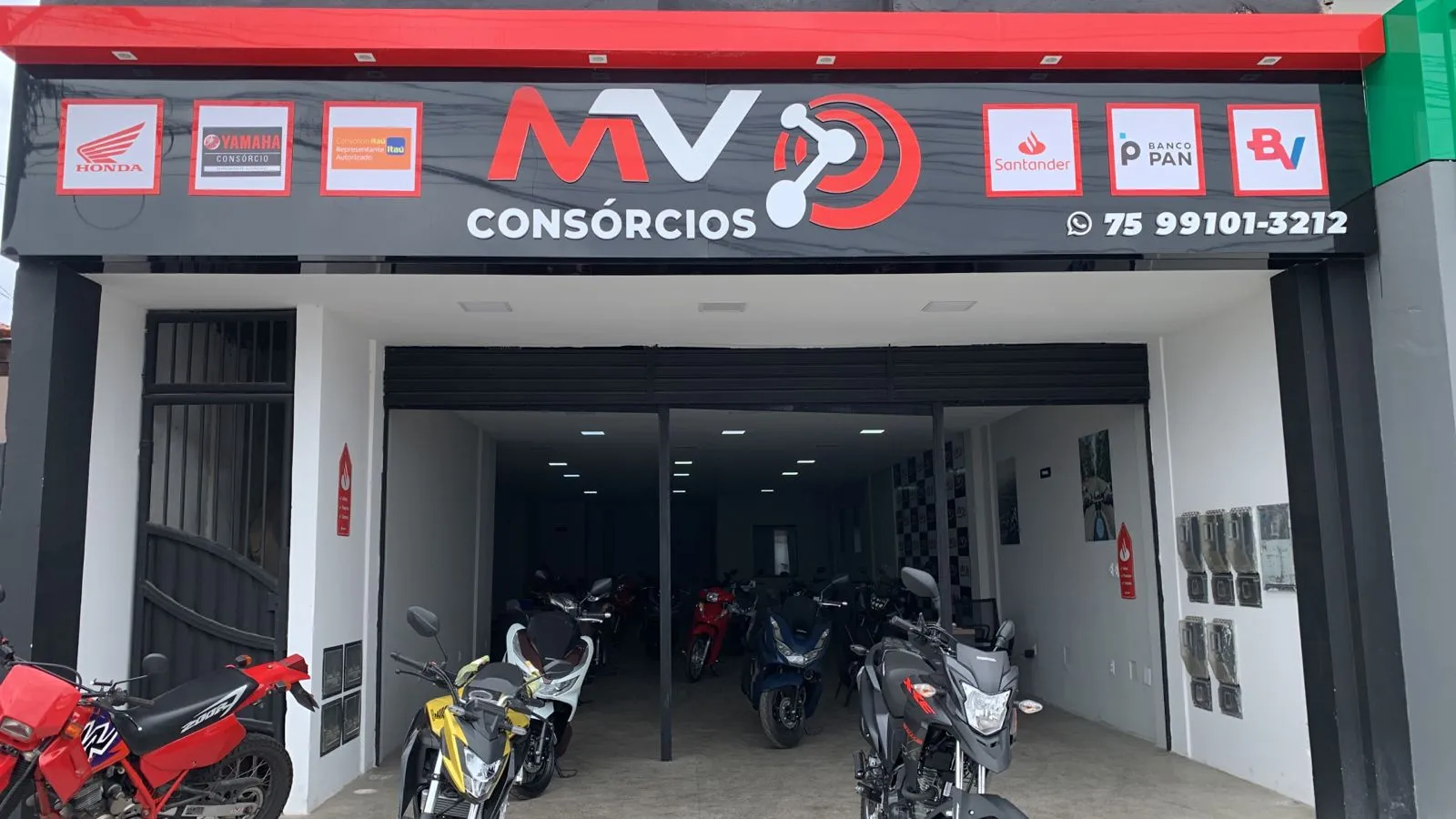 Fachada da loja Veículos à venda em M V De Assis Dias Promoções de vendas ltda - Feira de Santana - BA