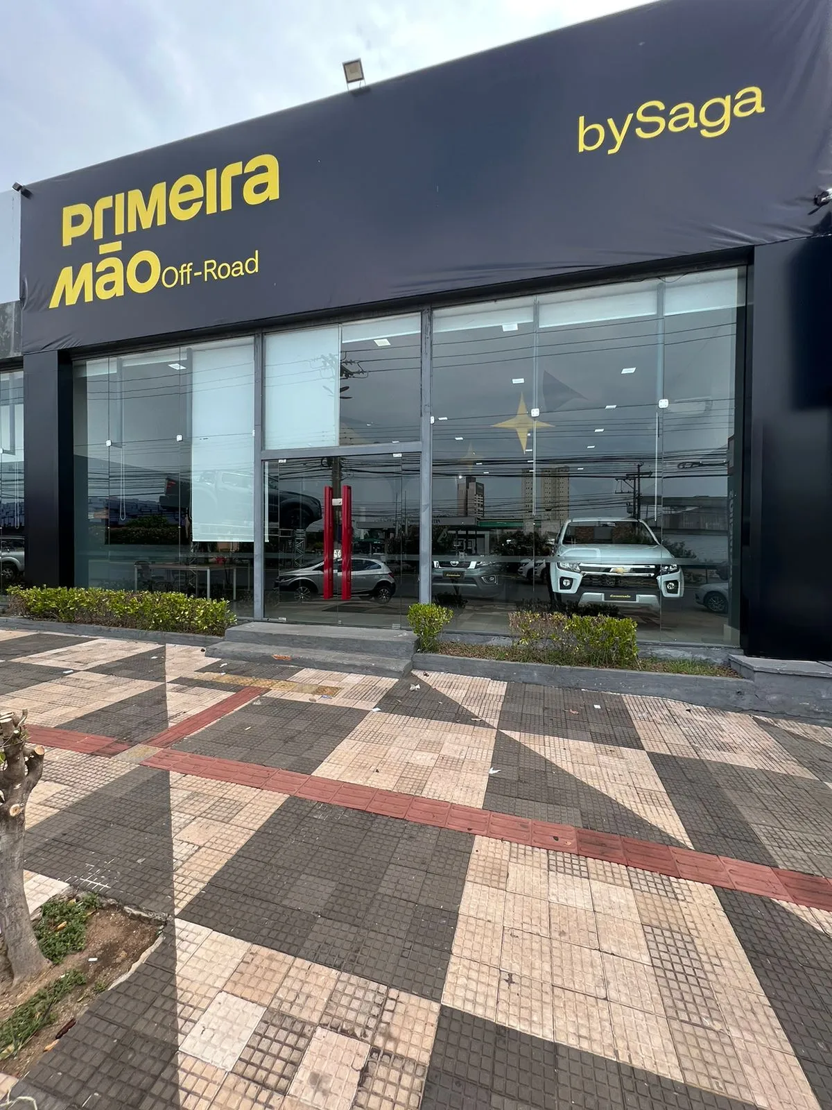 Fachada da loja Veículos à venda em NOVA OFF ROAD VGD - PRIMEIRAMÃO - Cuiabá - MT | Mobiauto