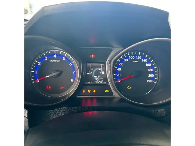 Carro Hyundai HB20S 2015 1.0 Comfort Plus (Flex)