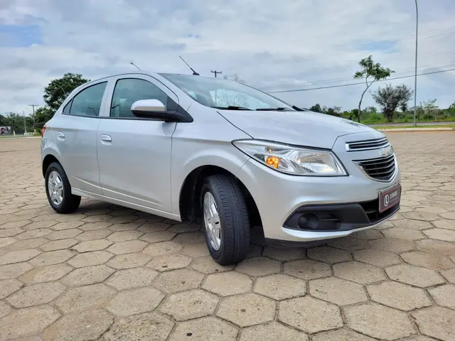 Carro Chevrolet Onix 2013 1.0 LT SPE/4