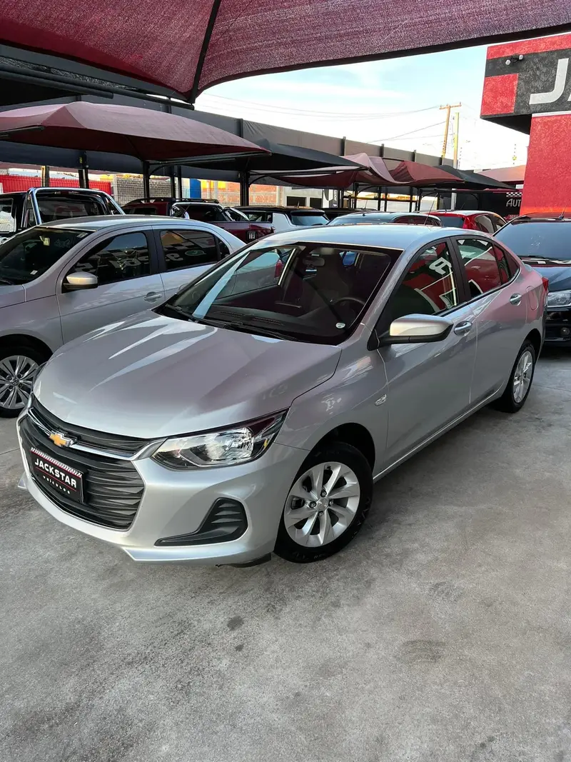 Chevrolet Onix Plus 1.0 LT (Flex)
