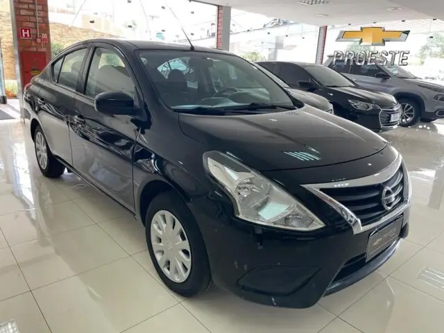 Carro Nissan Versa 2020 1.0 12V (Flex)