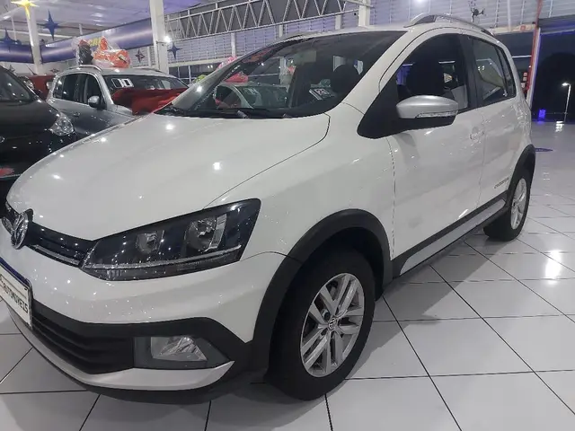 Carro Volkswagen CrossFox 2015 1.6 16v MSI (Flex)
