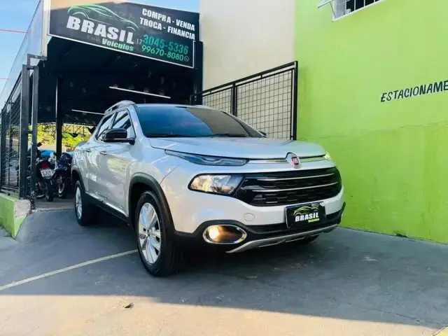 Carro Fiat Toro 2019 Volcano 2.4 AT9 4x2 (Flex)
