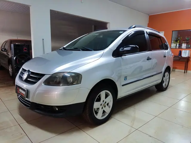 Carro Volkswagen SpaceFox 2010 Route 1.6 8V (Flex)