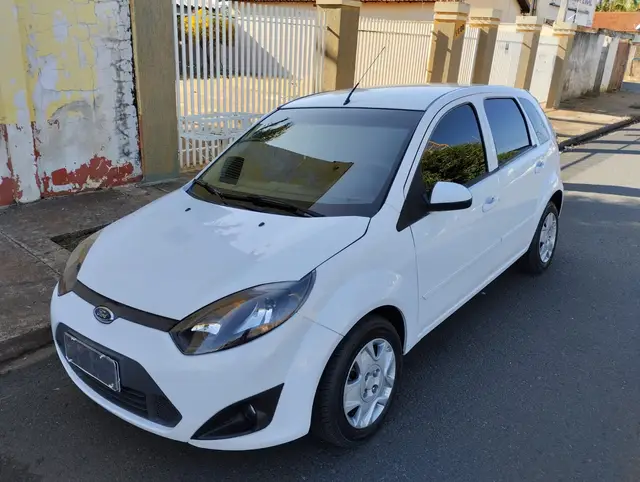 Carro Ford Fiesta Hatch 2013 1.6 (Flex)