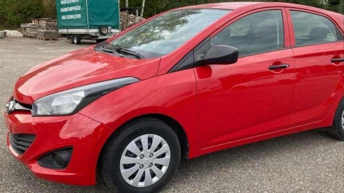 Hatch compacto foi vendido no velho continente por 5.000 euros, o equivalente a R$ 26.000. Mesma versão, no Brasil, tem Fipe bem mais cara
