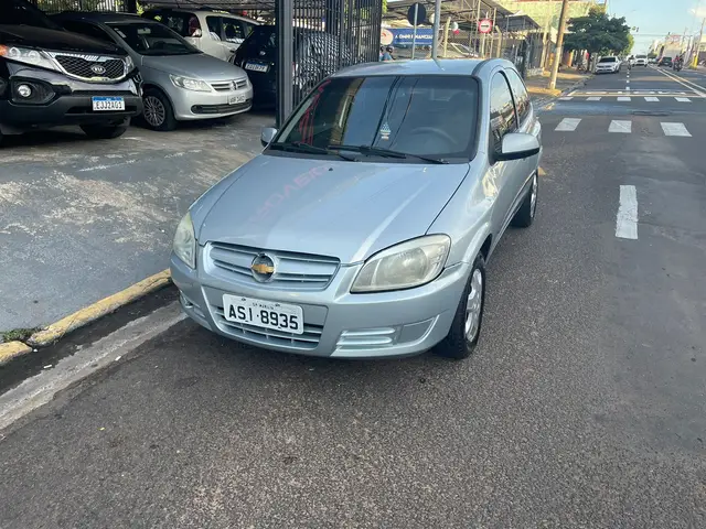 Carro Chevrolet Celta 2010 Life 1.0 VHCE (Flex) 2p