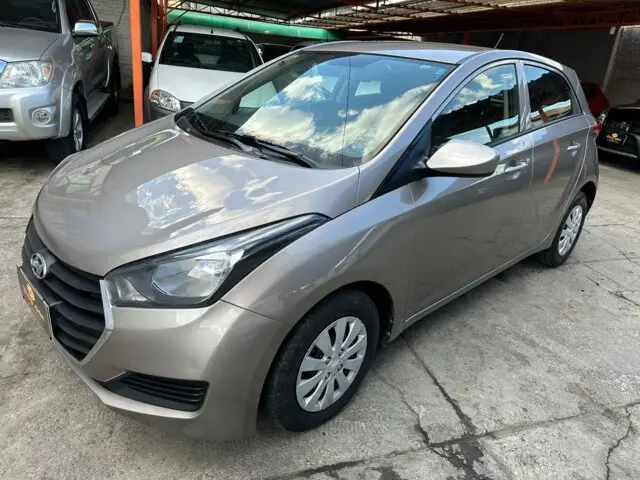 Carro Hyundai HB20 2017 1.0 Comfort Plus blueMedia (Flex)