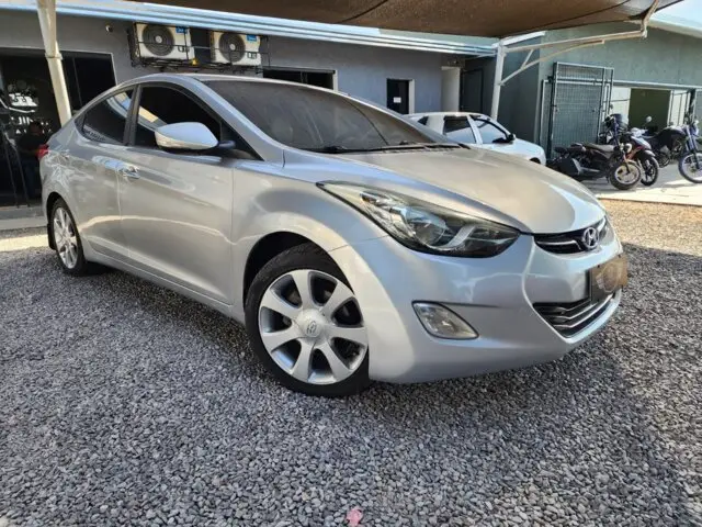 Carro Hyundai Elantra 2012 Sedan 1.8 GLS (aut)