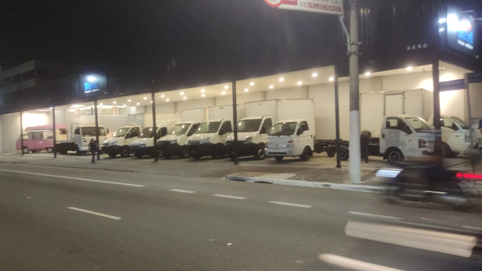 Fachada da loja Veículos à venda em FOCO VEÍCULOS - São Paulo - SP | Mobiauto
