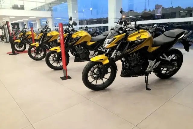 Carro Honda CB 300F Twister 2024 (ABS)