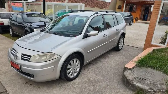 Carro Renault Megane Grand Tour 2011 Mégane Grand Tour Dynamique 1.6 16V (flex)