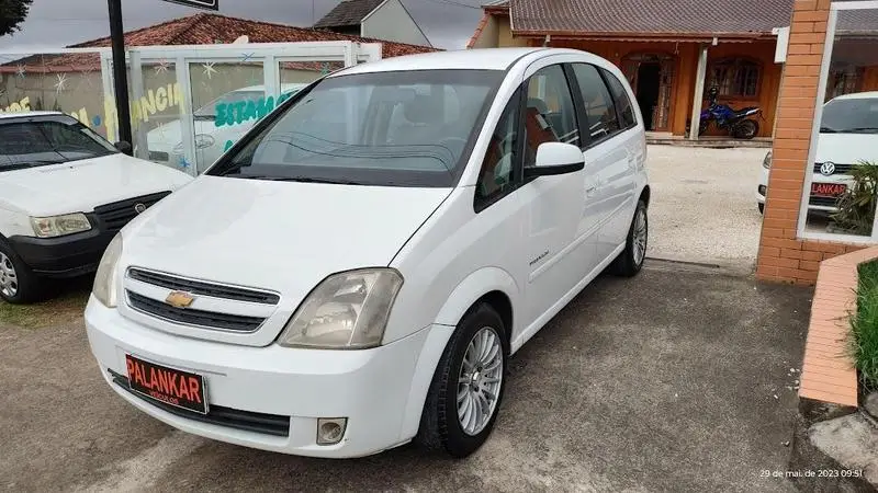 Chevrolet Premium 1.8 (Flex)