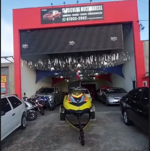 Fachada da loja TL VEICULOS MULTIMARCAS - São Paulo - SP