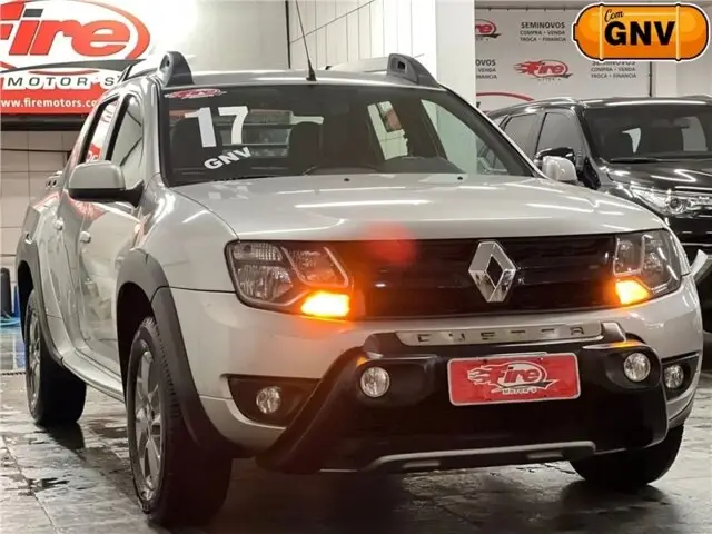 Carro Renault Duster Oroch 2017 2.0 16V Dynamique (Flex)