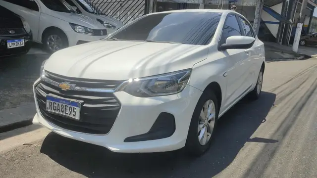 Carro Chevrolet Onix Plus 2021 1.0 LT (Flex)
