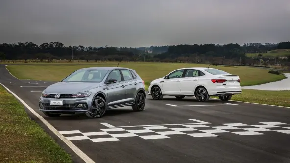 Volkswagen Polo GTS e Virtus GTS têm motor turbo 1.4 e visual esportivado.