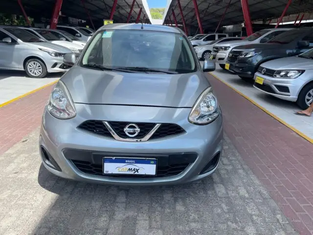 Carro Nissan March 2016 1.0 12V (Flex)