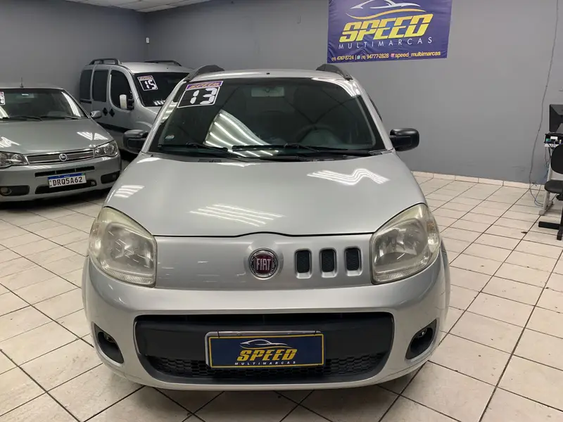 Fiat Uno Vivace Italia 1.0 8V (Flex) 4p