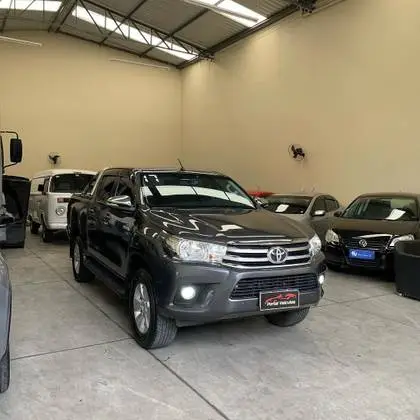 Carro Toyota Hilux Cabine Dupla 2017 Hilux 2.7 SR CD 4x2 (Flex) (Aut)