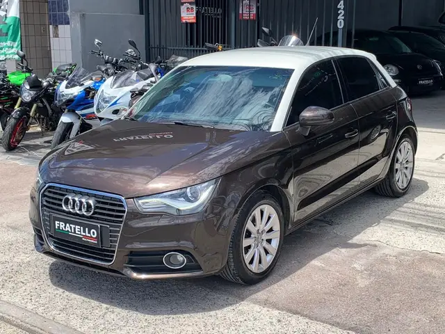 Carro Audi A1 2013 1.4 TFSI Sportback Attraction S Tronic