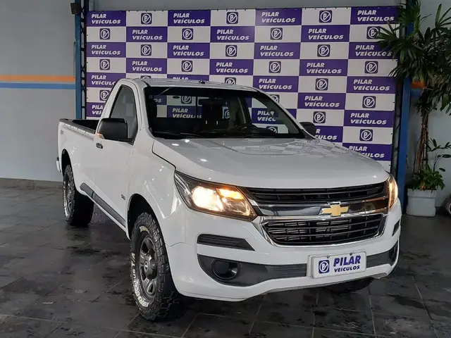 Carro Chevrolet S10 Cabine Simples 2018 S10 2.8 CTDi Cabine Simples LS 4WD