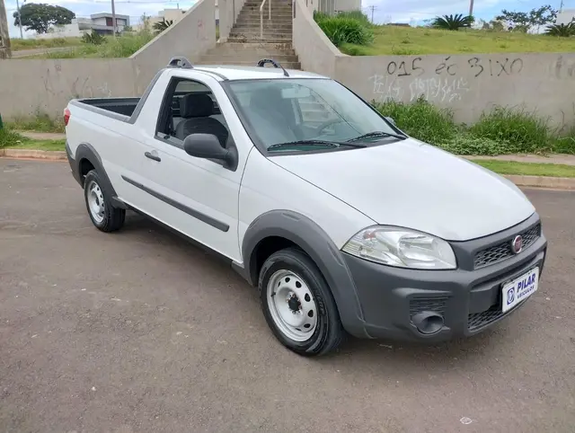 Carro Fiat Strada 2016 Working 1.4 (Flex)
