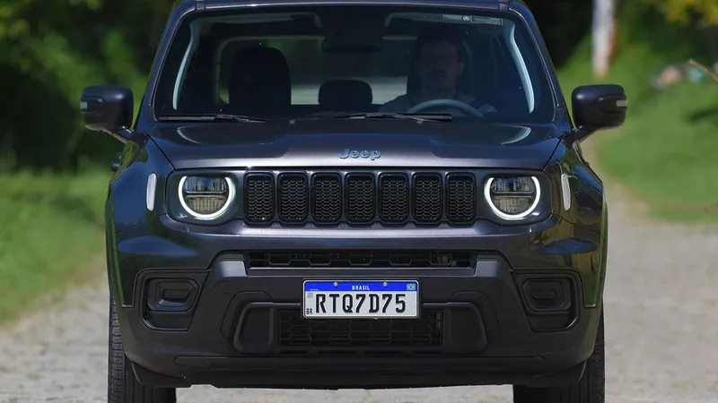 Por que o Jeep Renegade foi de arrasta pra cima nos EUA