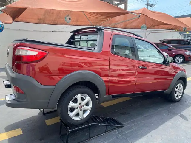 Carro Fiat Strada 2014 Working 1.4 (Flex) (Cabine Dupla)