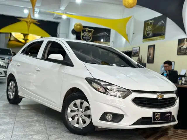 Carro Chevrolet Onix 2019 1.0 LT SPE/4