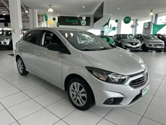 Carro Chevrolet Onix Plus 2021 1.0 LT II (Flex)