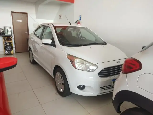 Carro Ford Ka Sedan 2015 SE Plus 1.5 16v (Flex)