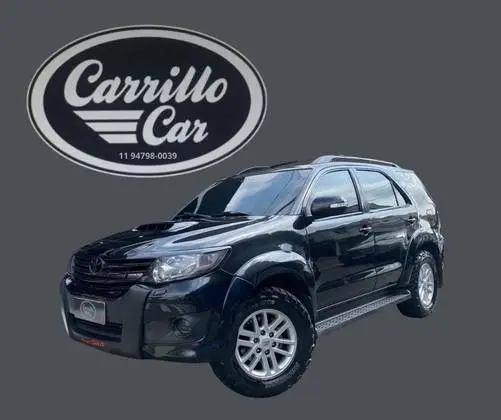 Carro Toyota Hilux SW4 2013 SRV 3.0 4X4 (7 Lugares)