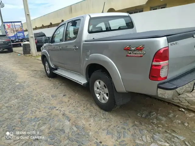 Carro Toyota Hilux Cabine Dupla 2015 Hilux 3.0 TDI 4x4 CD STD